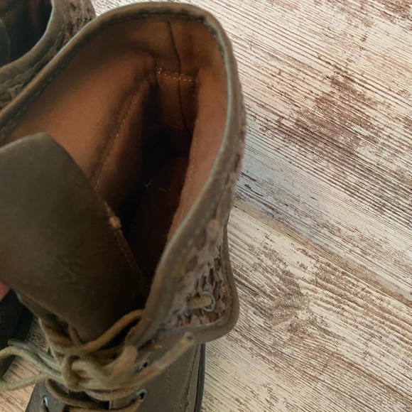 Brown Ankle Boots with Laces and Lace Design - Picture 5 of 8